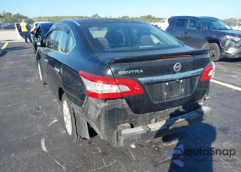 2015 Nissan Sentra Fe+ S/S/Sl/Sr/Sv z USA, uszkodzony, nr VIN 3N1AB7AP2FY222513